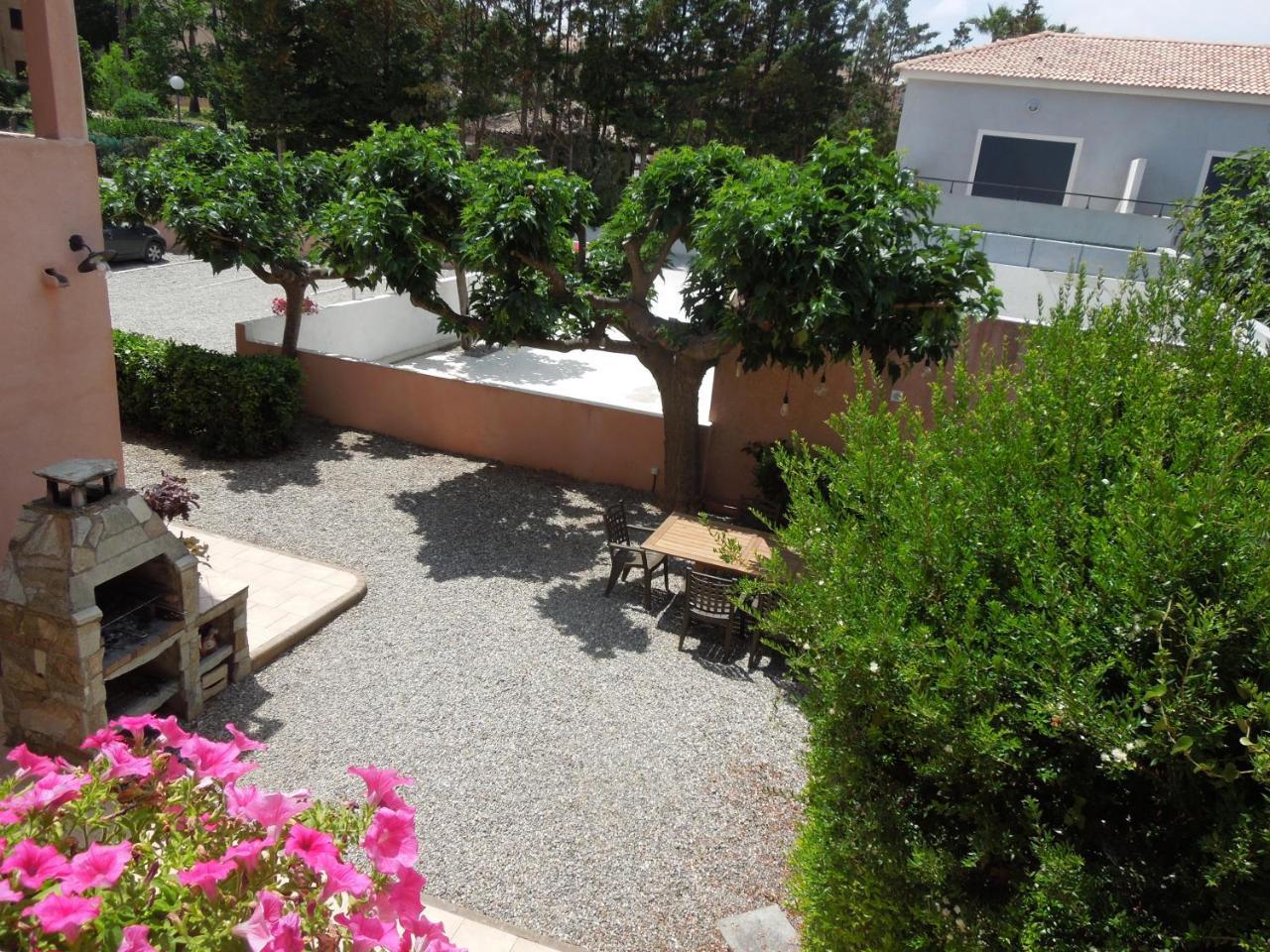 Le Clos Des Arbousiers Linguizzetta Exterior photo